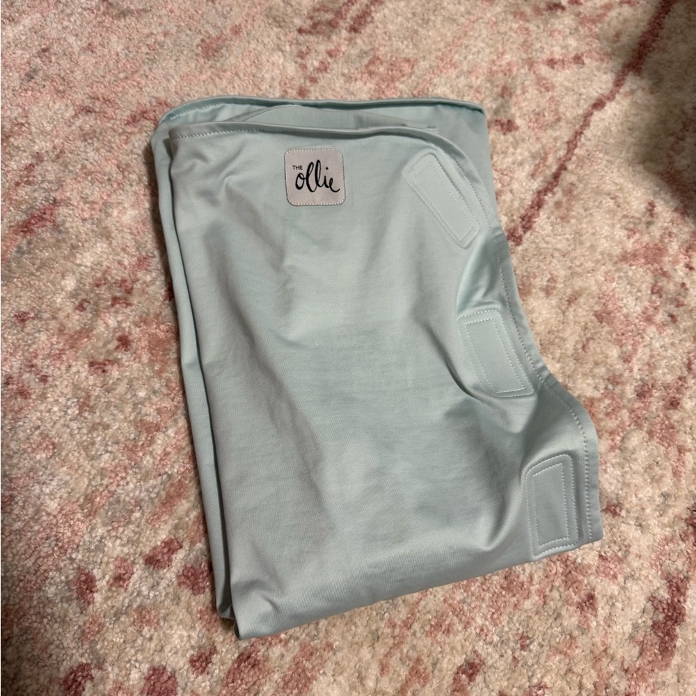 Ollie Baby Swaddle in Light Blue
